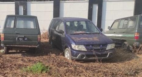 BKD Indramayu Lelang Puluhan Mobil Kondisi Rusak