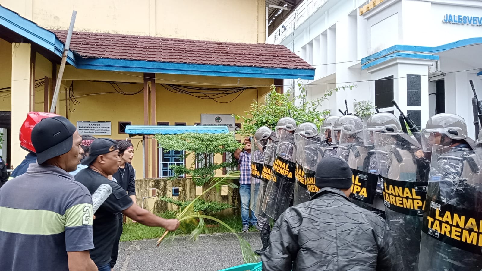 Lanal Tarempa Diserang Dua Pesawat Tempur Musuh