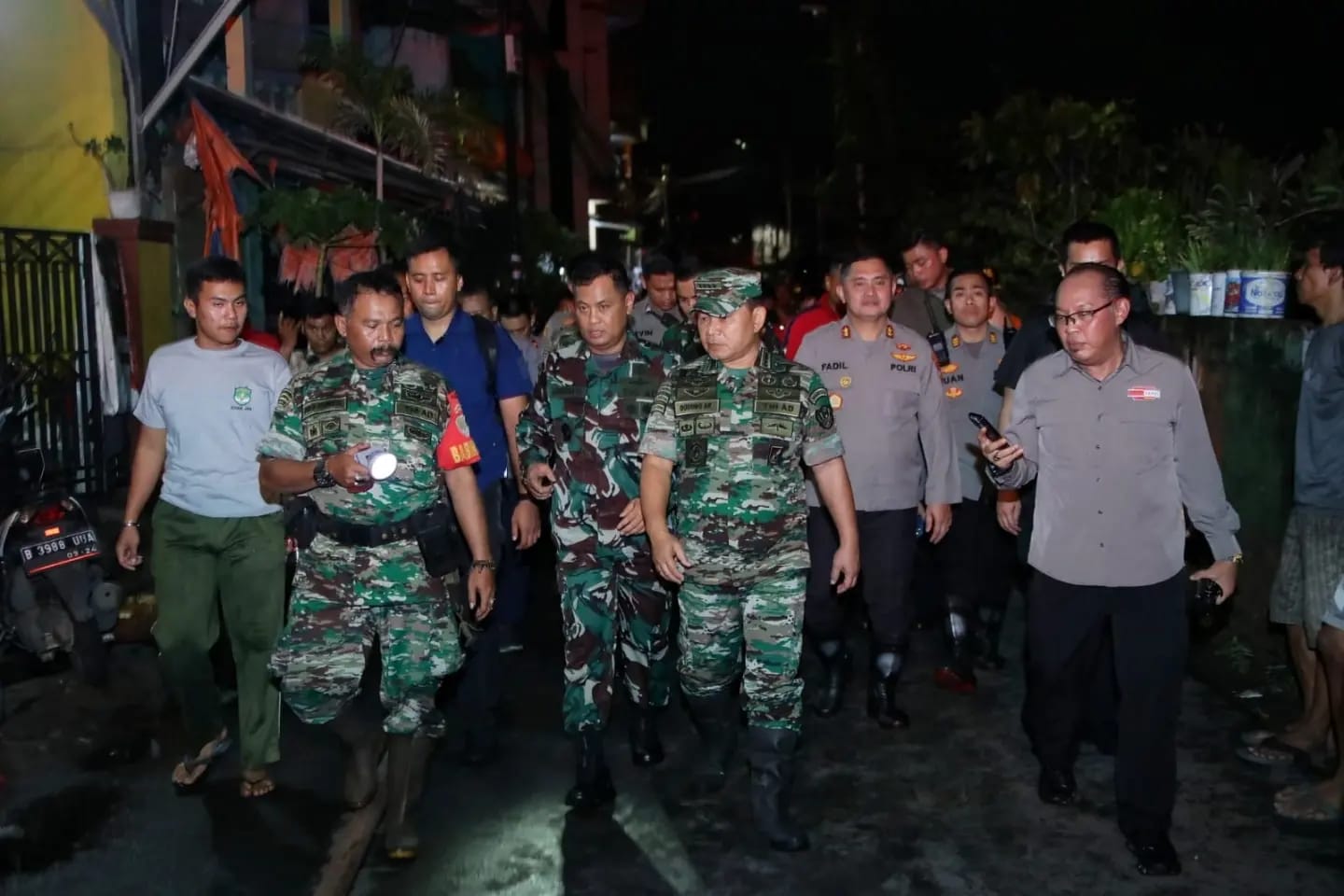 Pangdam Jaya Tinjau Lokasi Kebakaran Depo Pertamina Plumpang