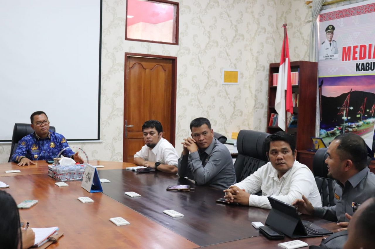 Bupati Toba: Bawaslu Kabupaten Toba Agar Meningkatkan Profesionalisme