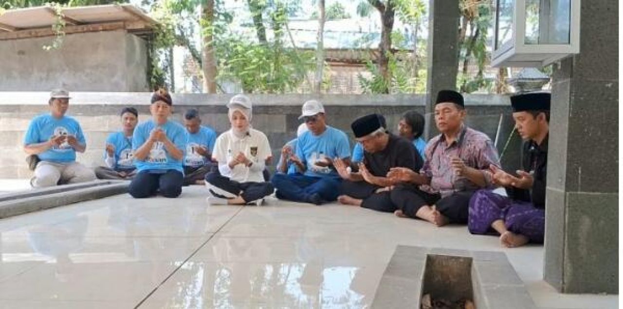 Nguri-Nguri Tradisi dan Budaya, Mbah Tugu: Siap Menangkan Paslon No. 1 Vinanda – Gus Qowim