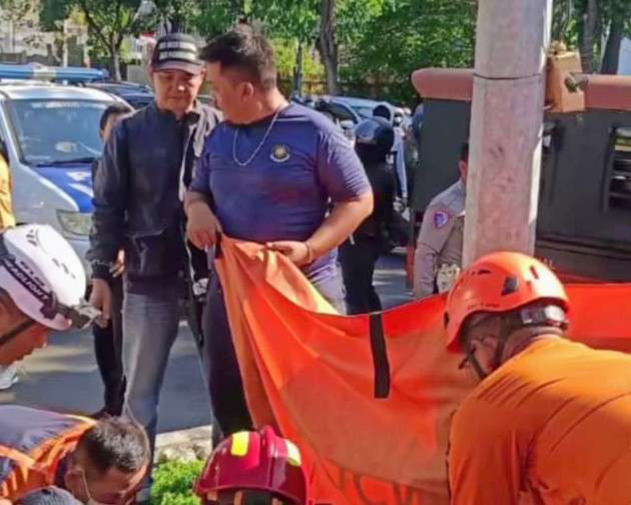 Kecelakaan Maut di Jalan Ahmad Yani Surabaya, Pemotor 23 Tahun Tewas di Tempat