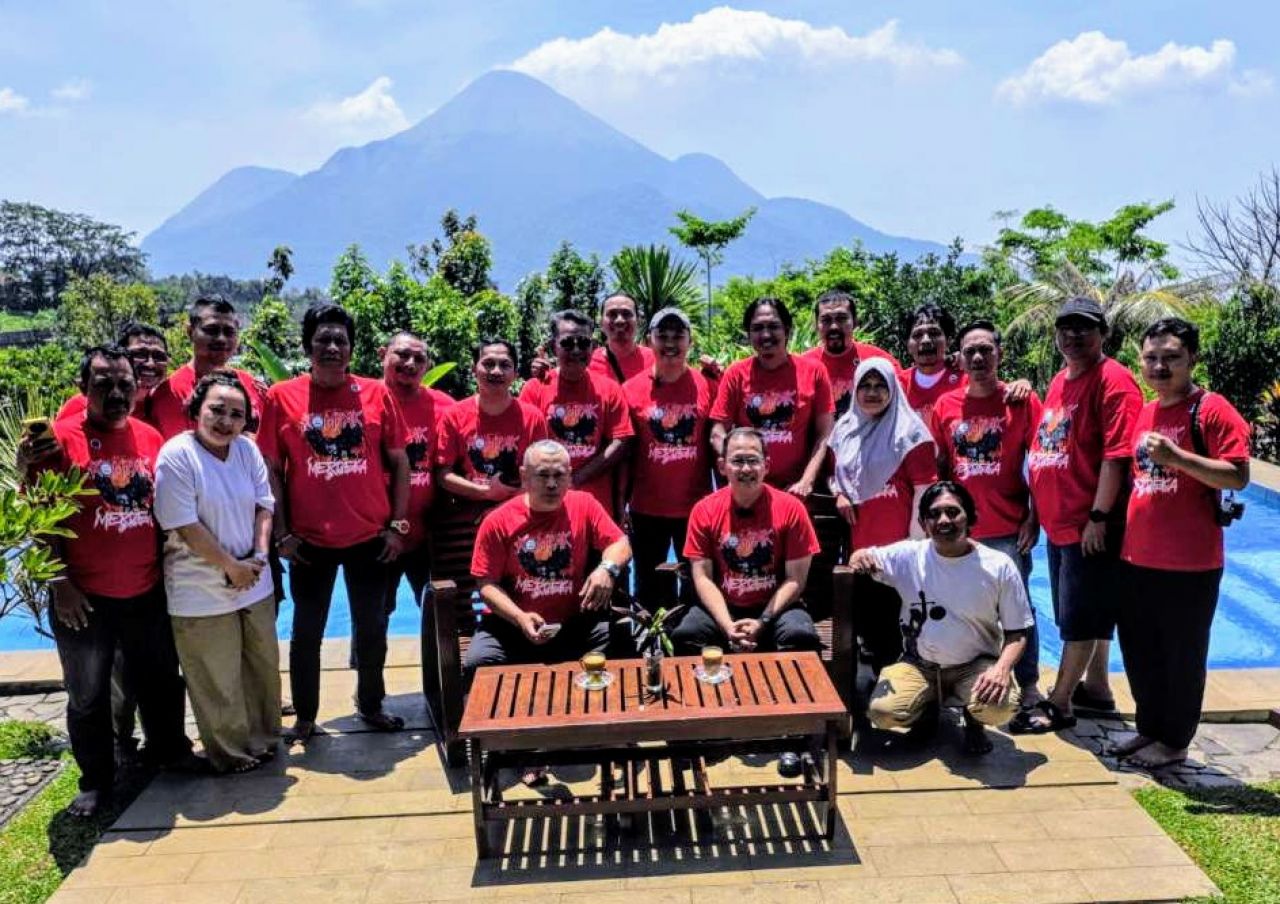 HUT ke-80 RI KOMPAK Gelar Lomba dan Podcast Bersama Pengacara Johanes Dipa di Mojokerto