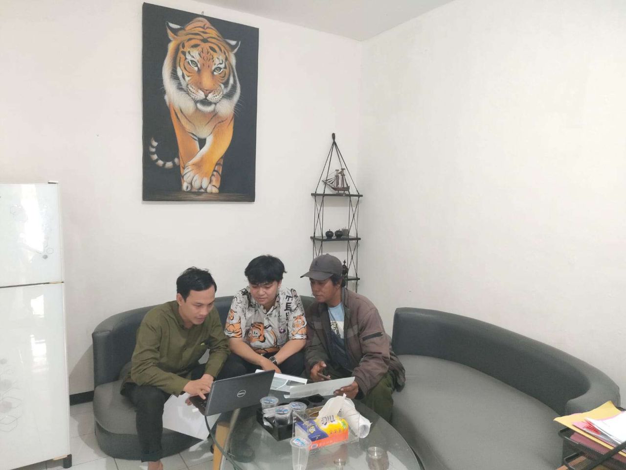 Istri Sah Masih Ada, Warga Surabaya Laporkan Nikah Siri Istri dengan Pria Lain