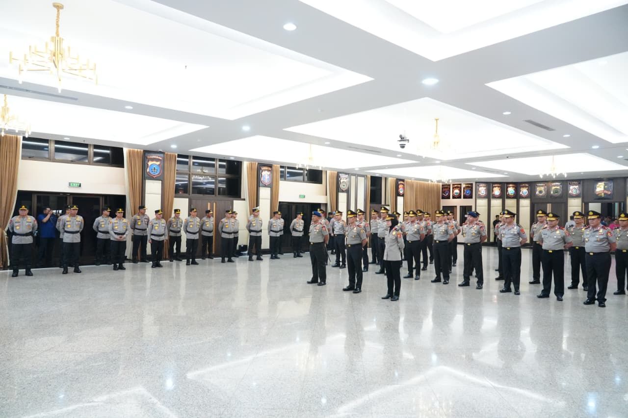 Kapolri Pimpin Upacara Kenaikan Pangkat Pati Polri, Dankorbrimob Resmi Sandang Pangkat Baru