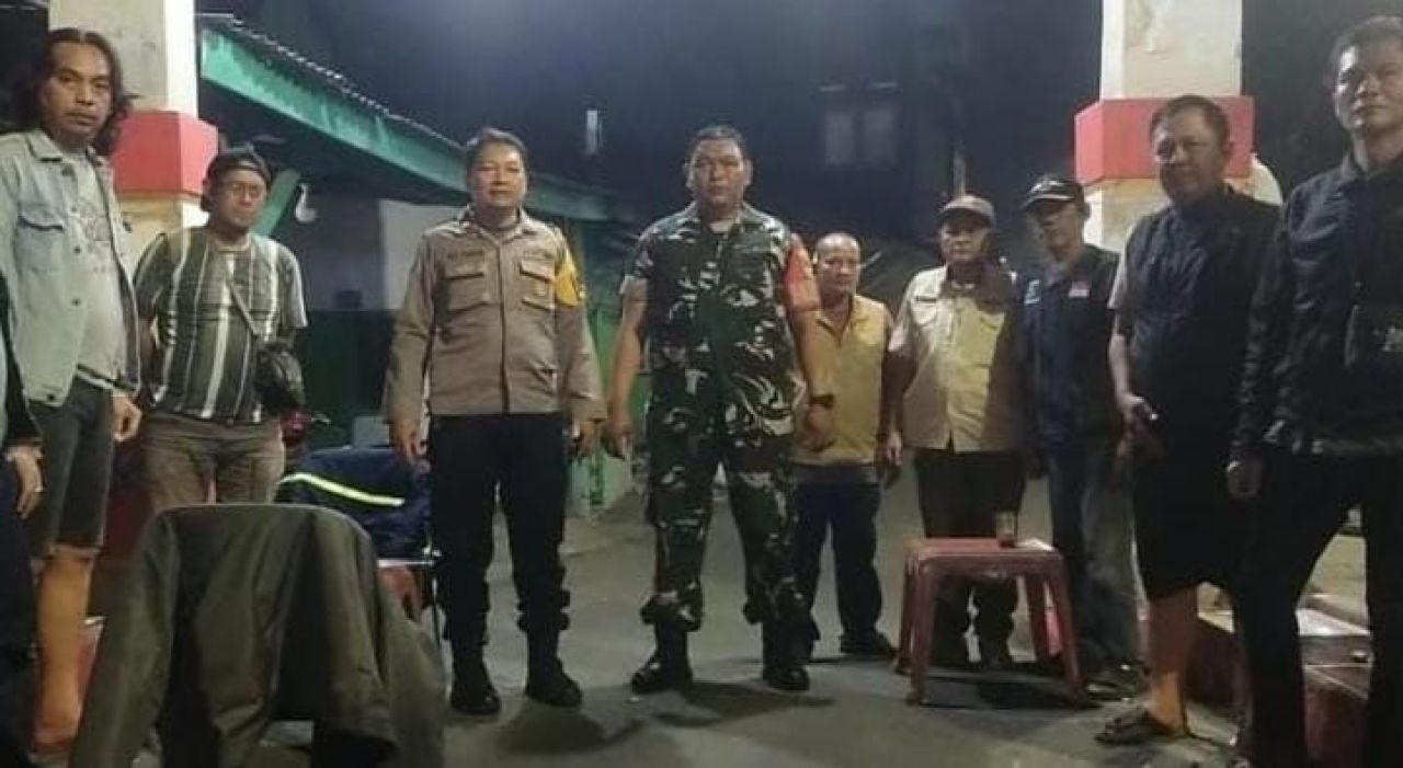 Kolaborasi Kodim 0505/JT dan Komduk Gelar Patroli Siskamling Keliling di Cakung