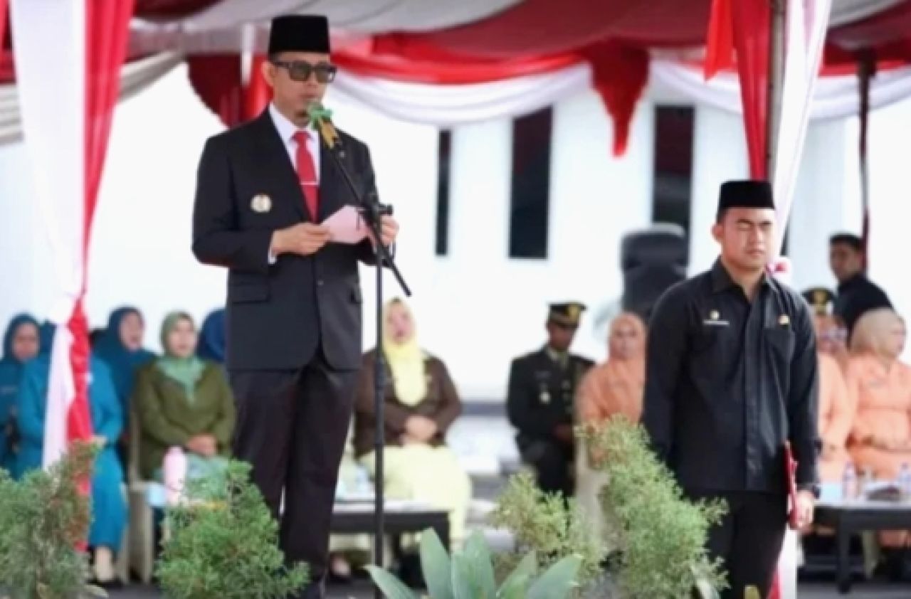Bupati OKU Pimpin Upacara Hari Pahlawan 2025, Ajak Masyarakat Teladani Semangat Pejuang