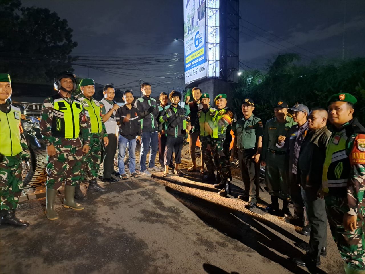 Babinsa Bantar Gebang Bersama Tiga Pilar Jamin Keamanan Warga