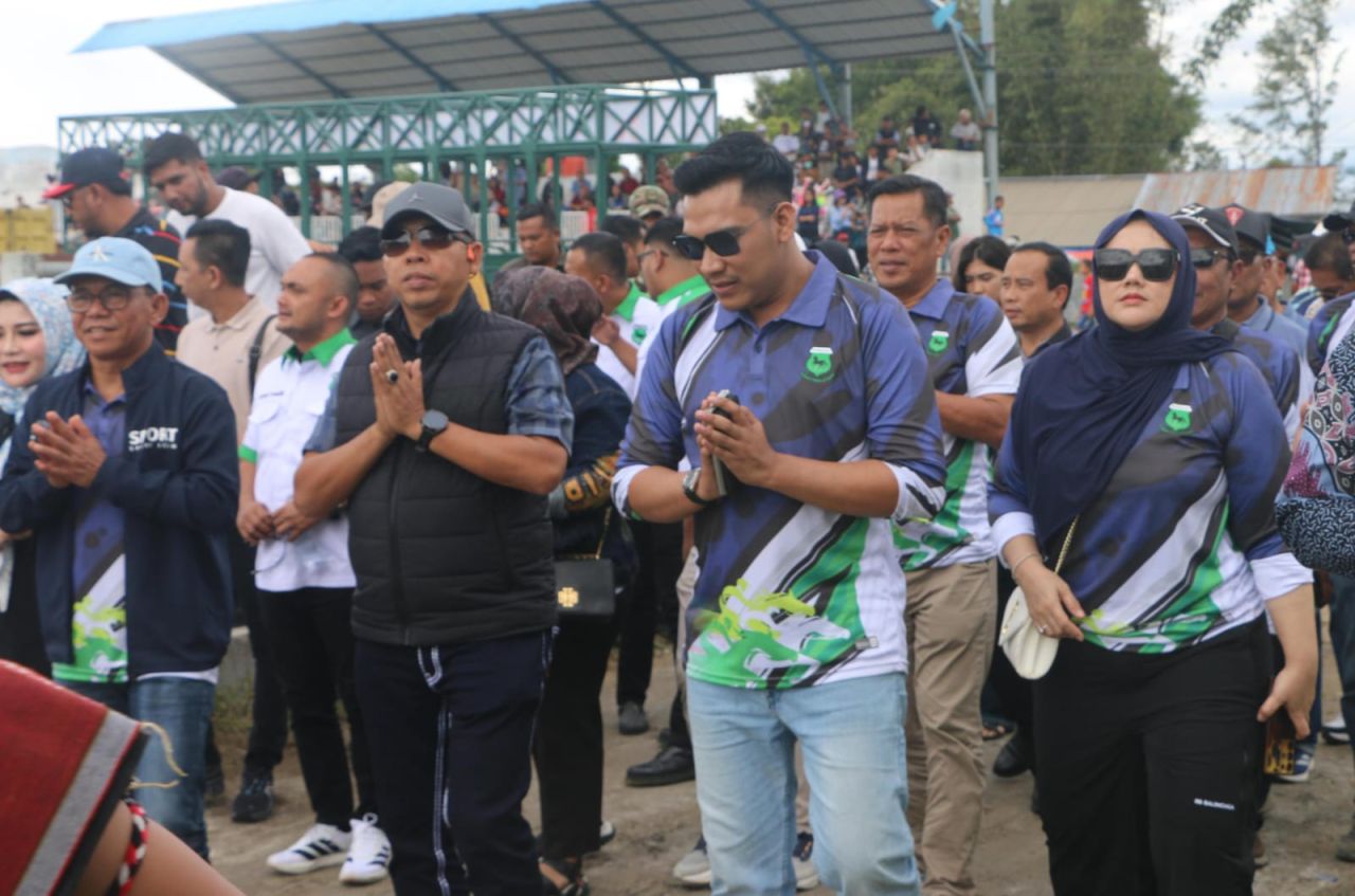 Bupati Tapanuli Utara Buka Indonesia Horse Racing Sumut Cup Seri I Tahun 2025