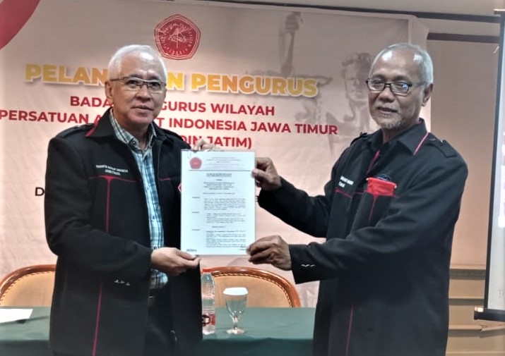 Drs. Ec. Bambang Rudiyanto, S.H.,M.H Resmi Ketua BPW Peradin Jatim