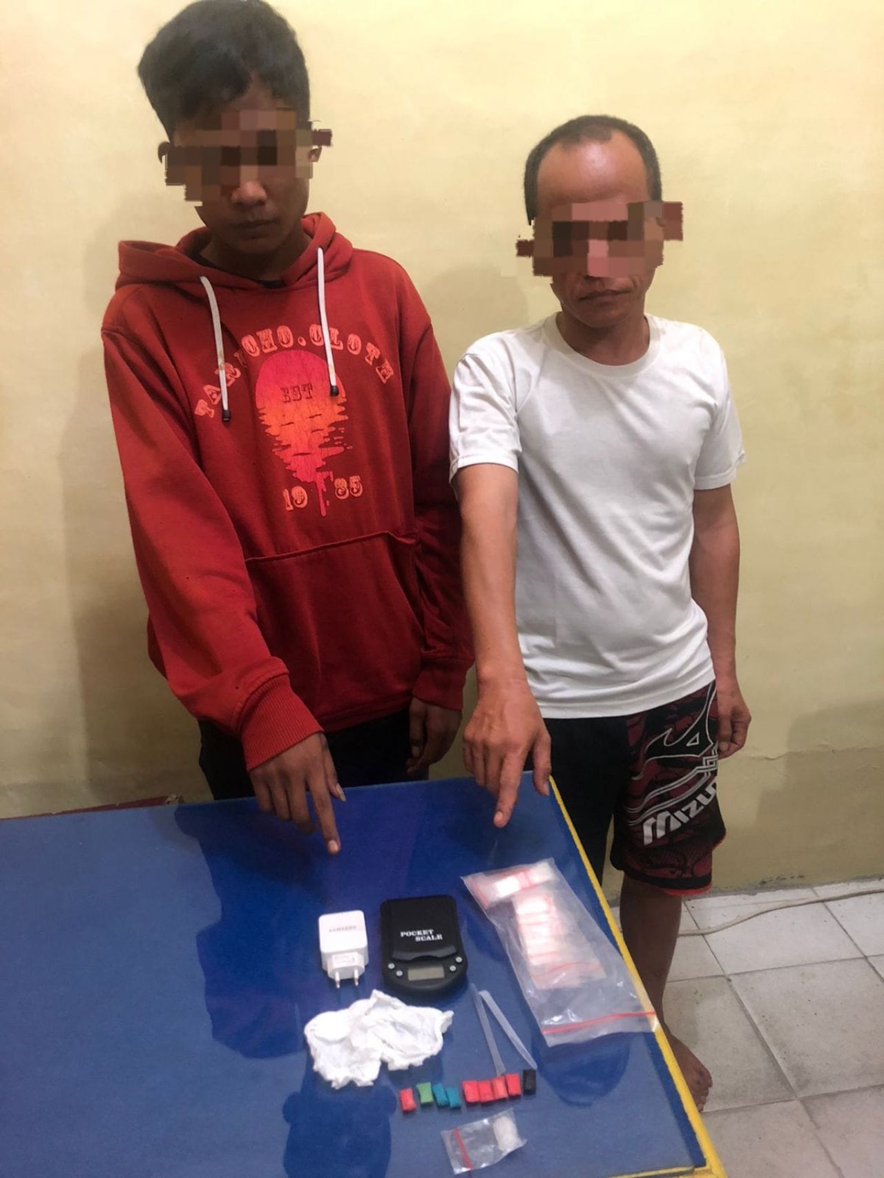 Polres Toba Tangkap 2 Tersangka Narkoba, Amankan 10 poket dan Timbangan Electric