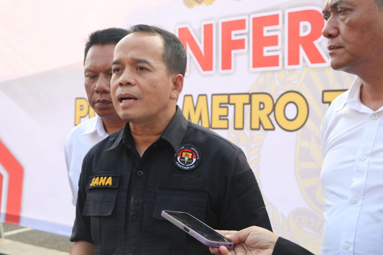 Polres Metro Tangerang Kota Ungkap Berita Ayah Simpan Jasad Bayinya Dalam Freezer Selama 2 Hari adalah HOAX