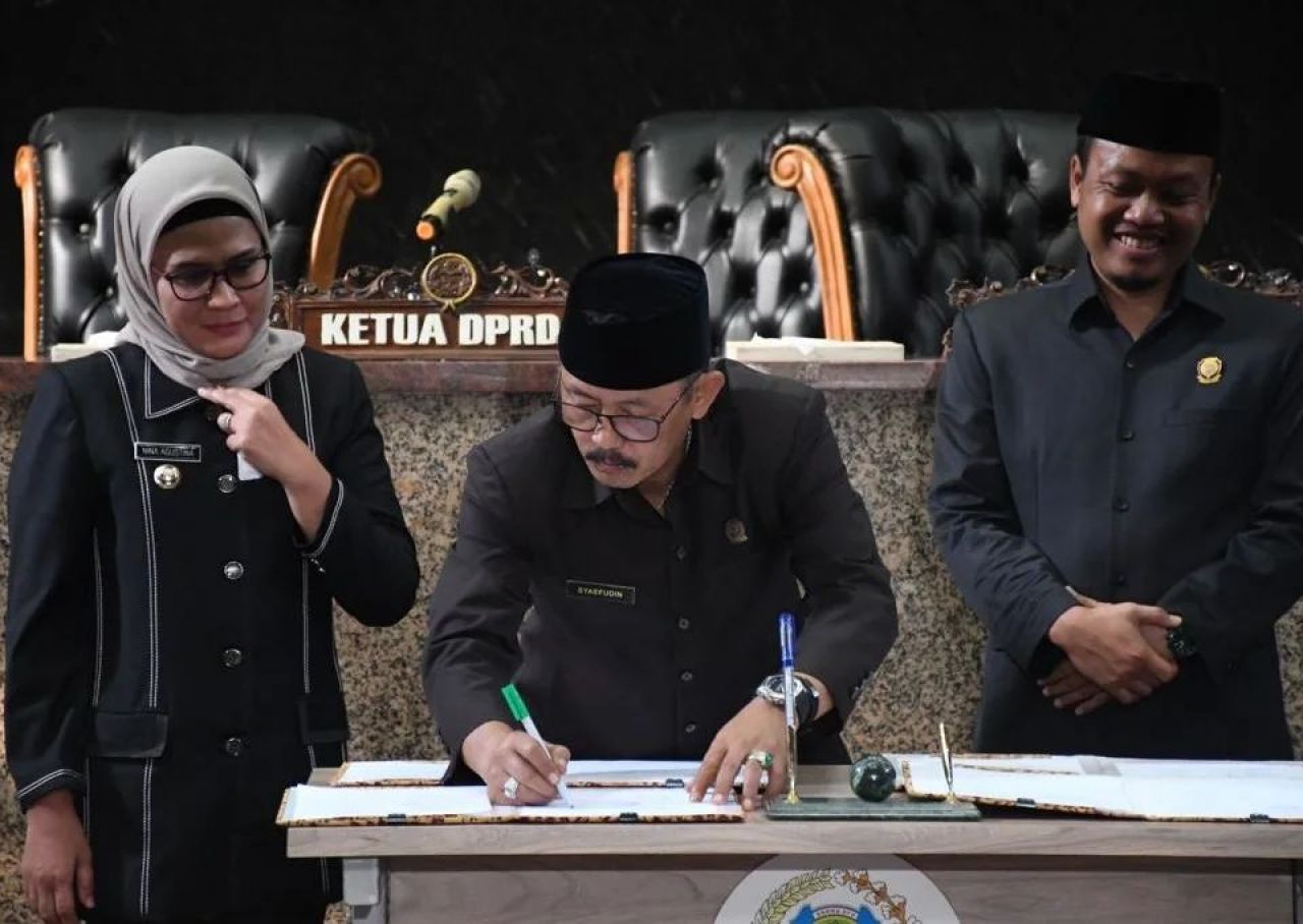 Anggaran Sementara APBD Tahun 2024 Disepakati DPRD dan Pemkab Indramayu