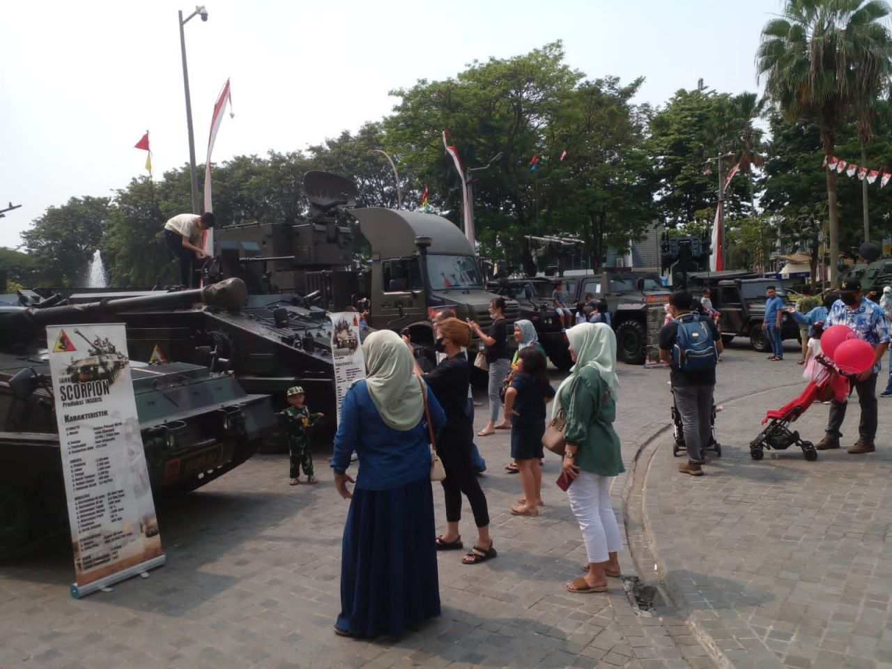 Hari Terakhir Pameran Alutsista Korem 052/Wijayakrama, Pengunjung Tetap Ramai