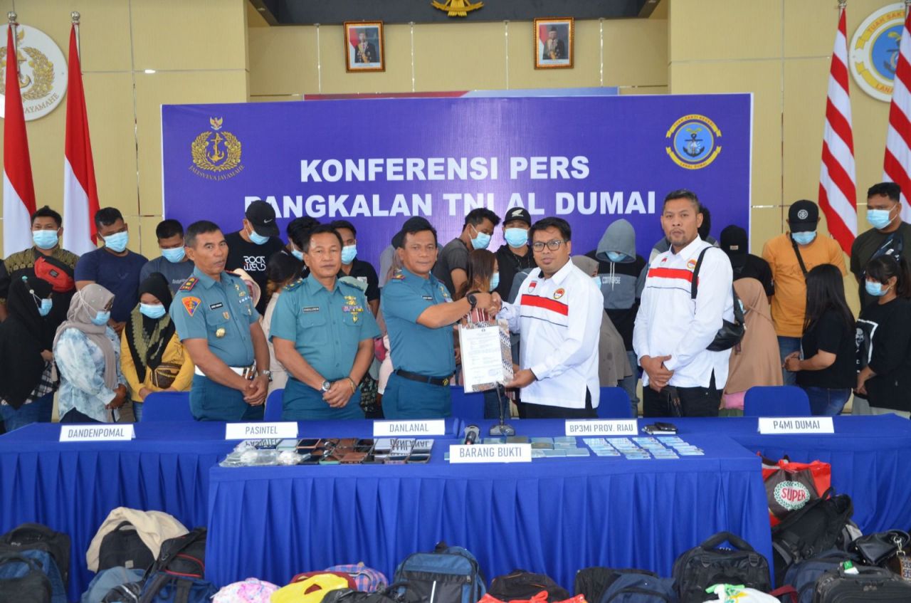 TNI AL Gagalkan 31 Orang Calon Pekerja Migran Indonesia Ilegal