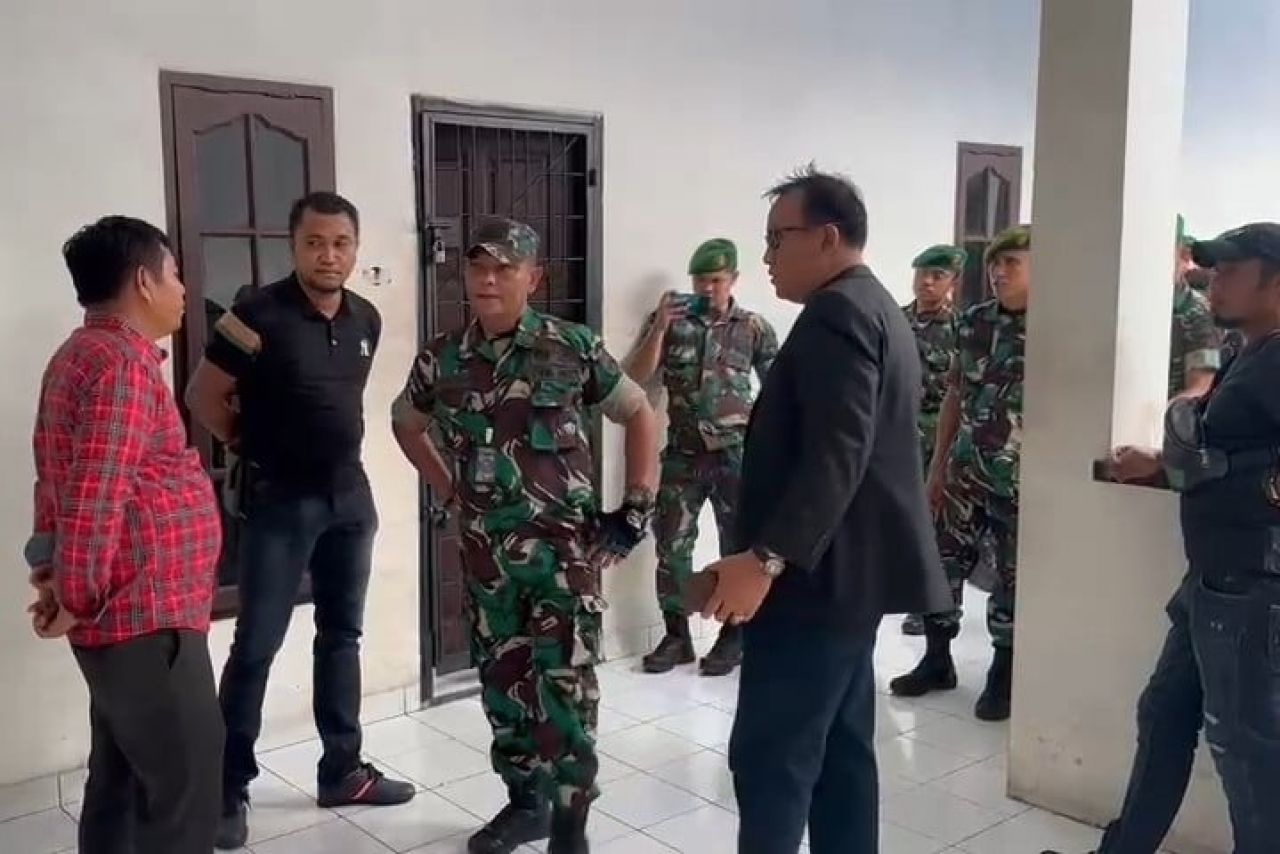 Viral !!! Puluhan Prajurit TNI Datangi Polrestabes Medan Minta Penangguhan Penahanan, LBH Medan: Ini Intervensi