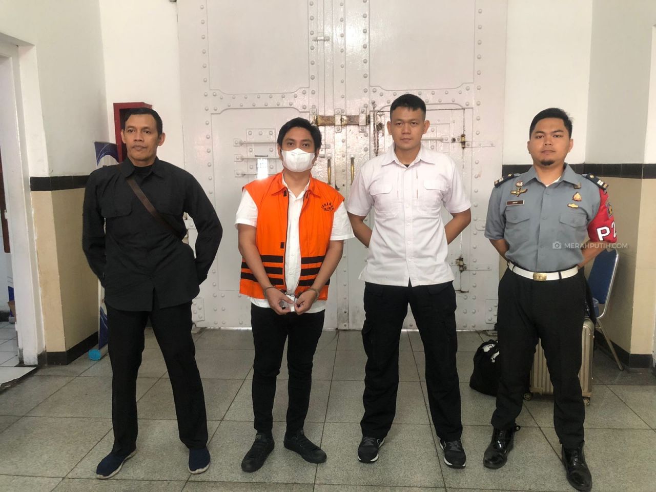 Putusan Kasasi MA Inkracht, KPK Eksekusi dan Jebloskan Mantan Bupati Tanah Bumbu di Lapas Sukamiskin