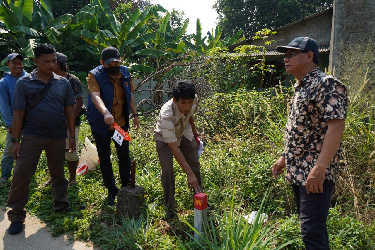 48 Hektar Tanah Milik Mabes TNI di Jatikarya Kota Bekasi Ditandai Dengan 23 Patok BPN