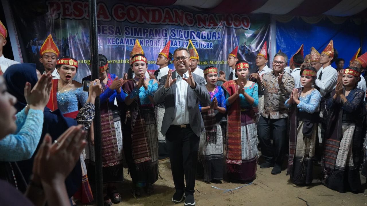 Pesan Bupati Toba untuk Naposo "Jadilah Batak Naraja"