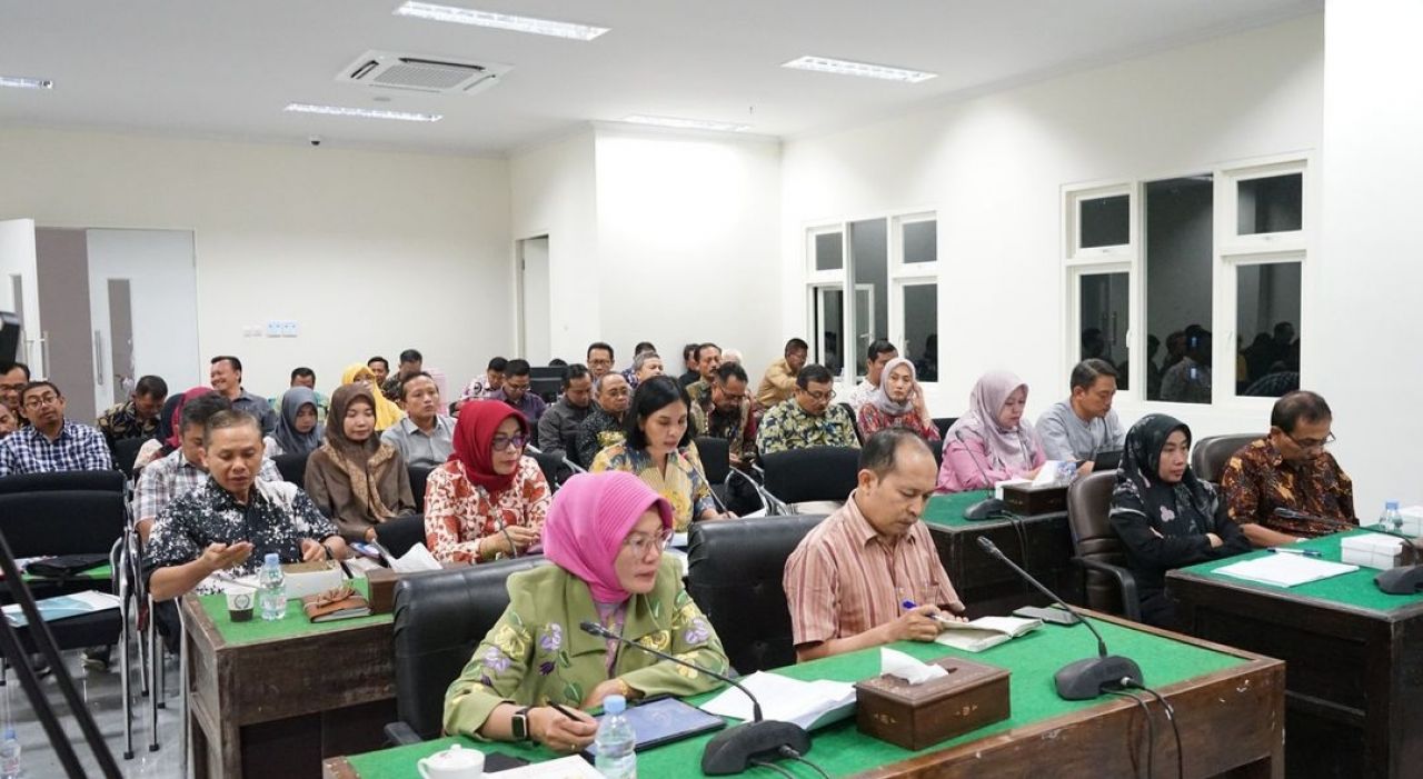 Rapat Pembahasan KUA PPAS Tak Kunjung Usai, Bupati Bojonegoro Turun Tangan