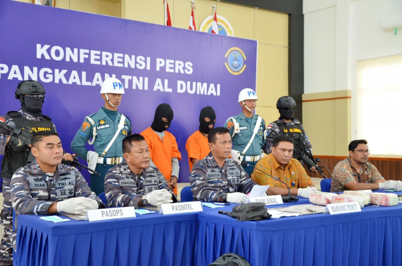Lanal Dumai dan Satgas Ops Intelmar Koarmada I Gagalkan Penyelundupan 5 Kg Narkoba Dari Malaysia