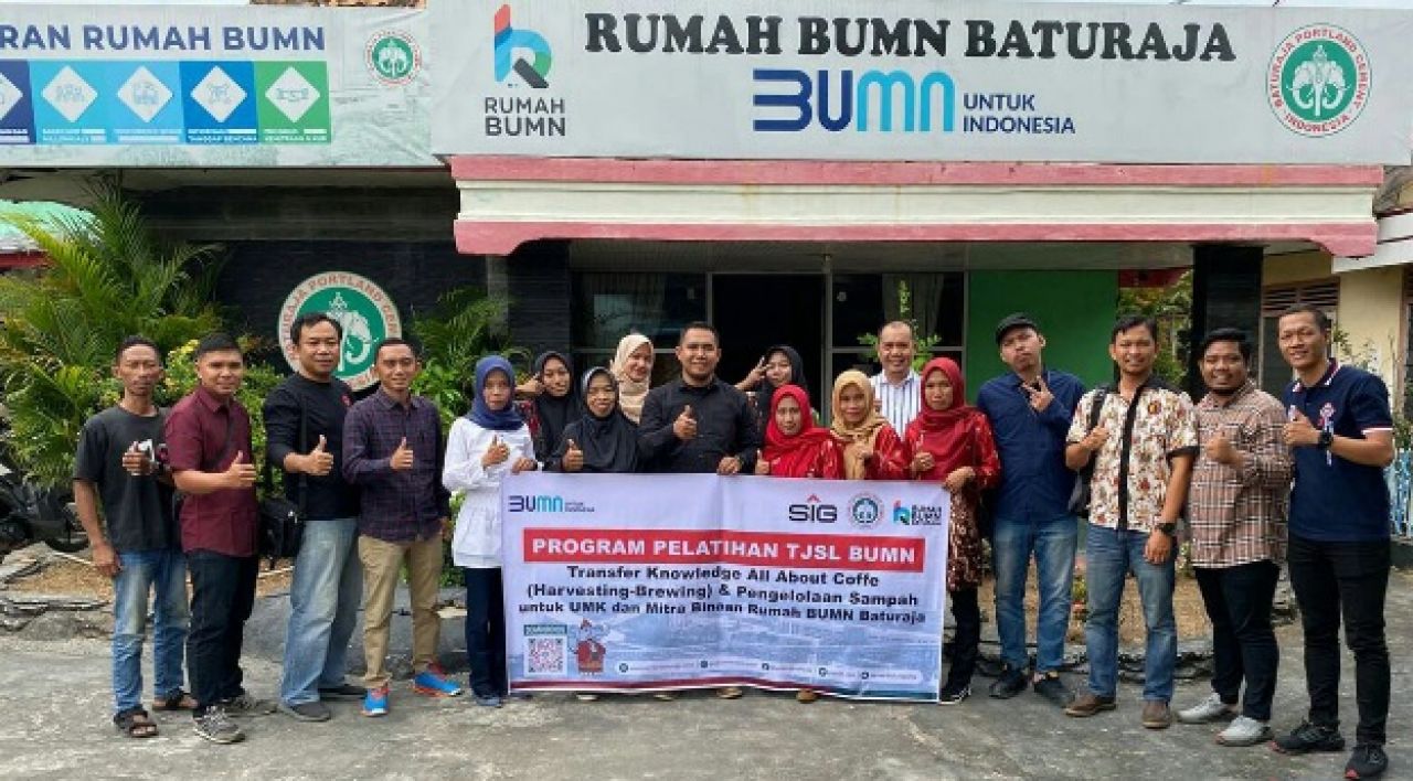 PT. Semen Baturaja Gelar Pelatihan Roasting Kopi dan Gerakan Peduli Lingkungan kepada UMK Mitra Binaan