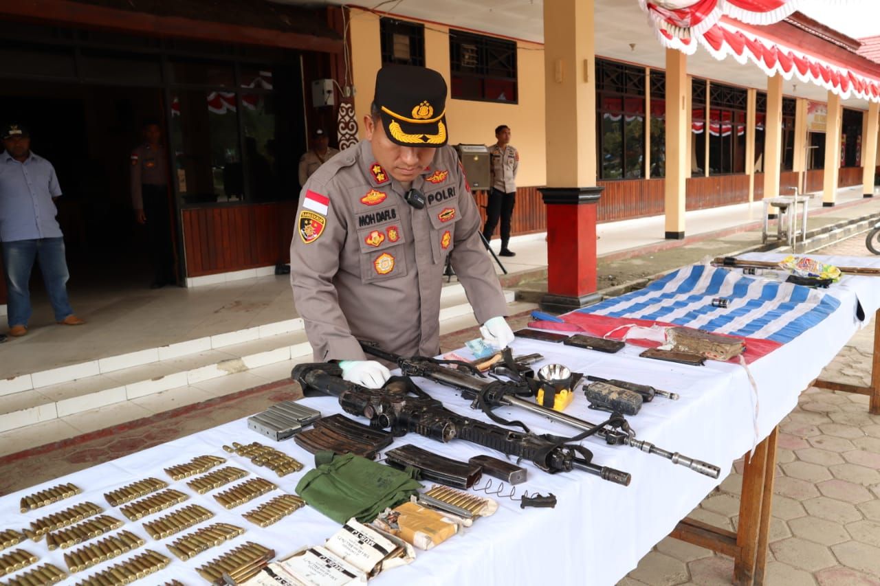 Satgas Operasi Damai Cartenz Temukan Jenazah 1 Orang KKB dan Senpi Laras Pendek di Kabupaten Pegunungan Bintang