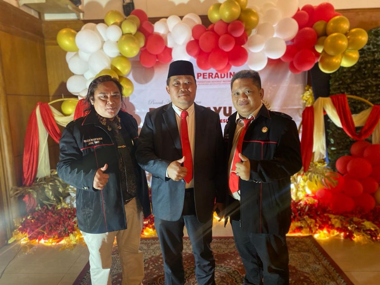 Mahfud MD & Gibran Rakabuming Terima Award "Pendobrak Hukum", Boyamin Saiman: Peradin Akan Bentuk Satgas Money Politik