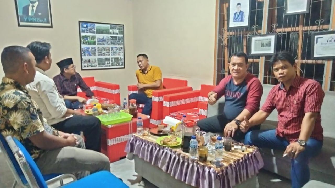 Kades Merbau Beserta Tomas Sambangi Posko YPN, Ada Apa?