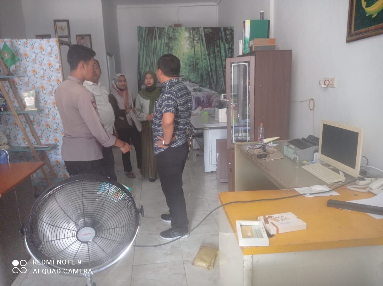 Kantor Notaris di Desa Deket Lamongan di obok- obok Maling, Puluhan Loptop dan Brangkas Berisi Uang Raib