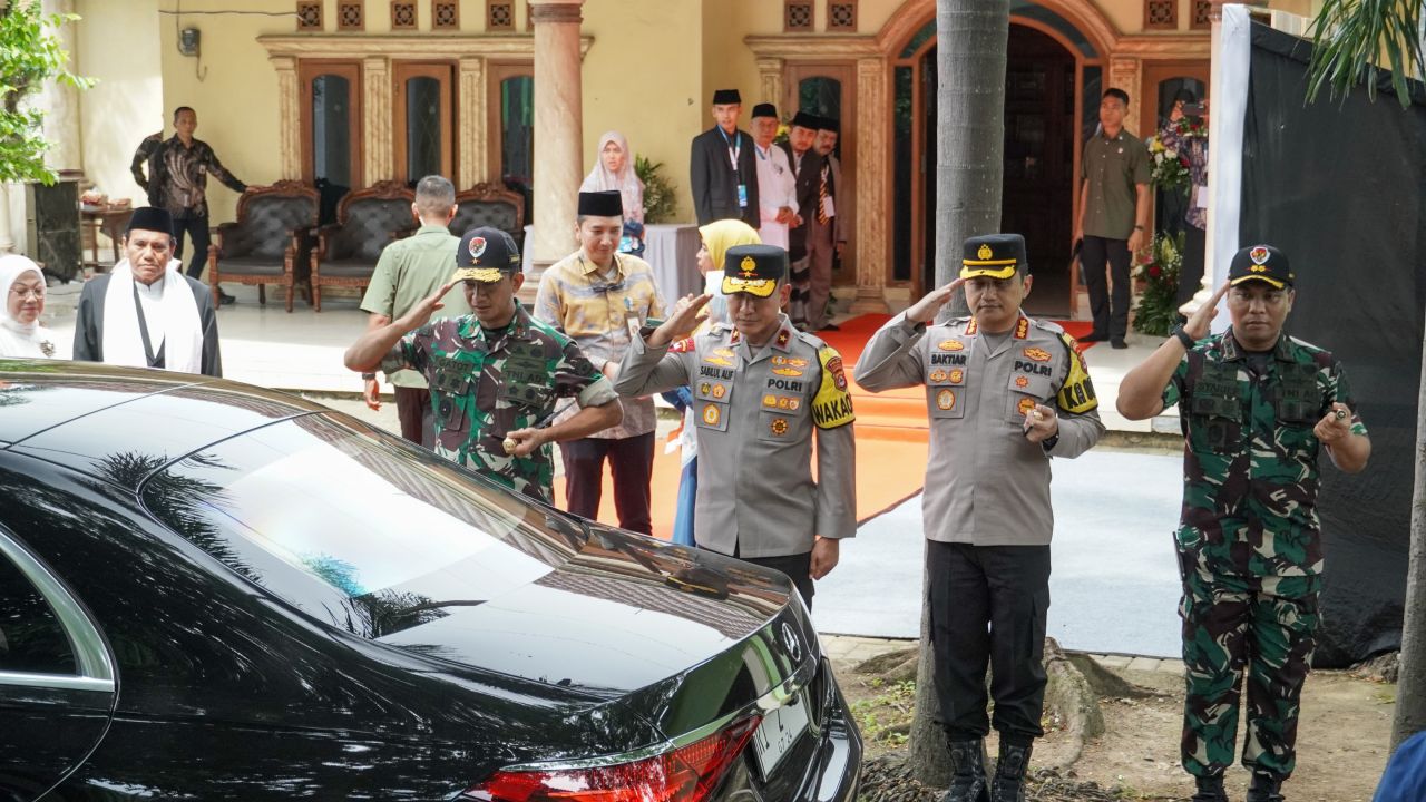 Danrem 052/Wkr Dampingi Sekaligus Pengamanan Kegiatan Kunker Wapres RI Ke Ponpes Darul Archam Rajeg
