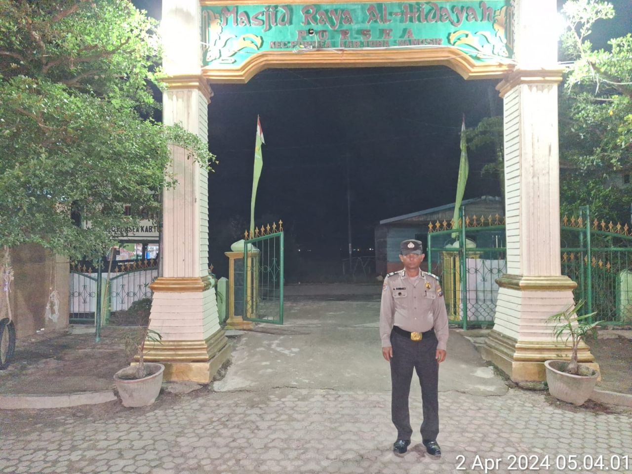 Polres Toba Patroli dan Pengamanan Sholat Subuh di Masjid Raya Al-hidayah Porsea