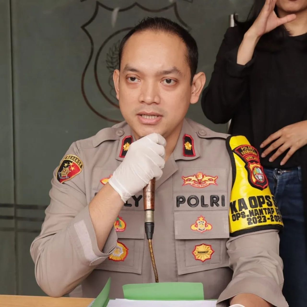 Seorang Pria Ditangkap Polisi Lantaran Membakar Warung Kelontongan, Apa Motifnya ?