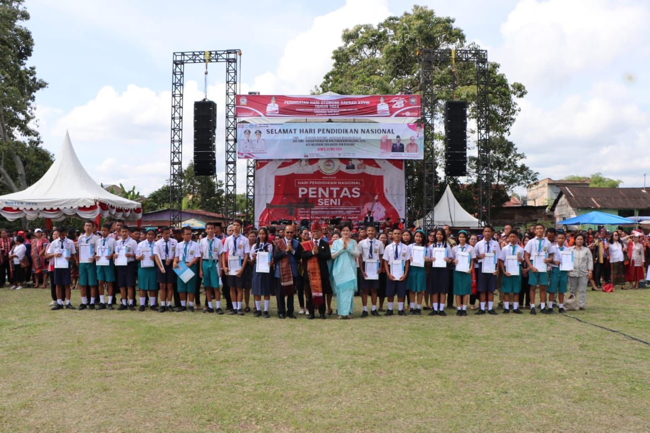 Hari Pendidikan Nasional, Bupati Poltak Sitorus: Indonesia Kita Bangun dengan Gerakan Merdeka Belajar
