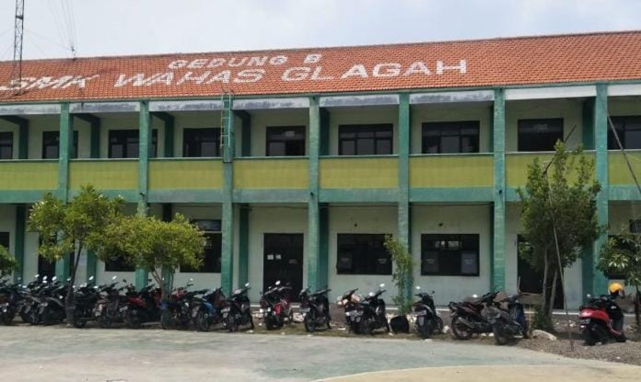 Kejari Lamongan Tetapkan Satu Tersangka Dugaan Korupsi Dana Bantuan Center Of Ex ellent Rp 2 Milyar SMK Wahid Hasyim