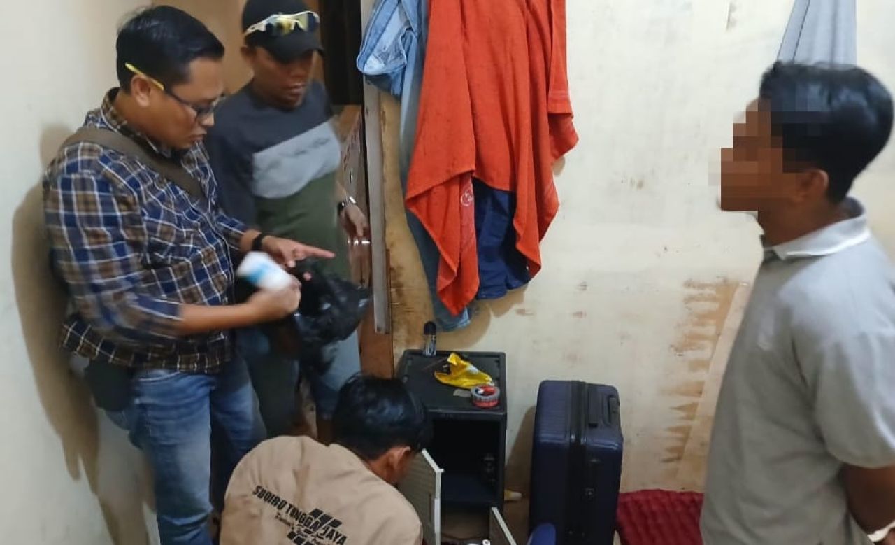 Polsek Teluknaga Amankan Ribuan Obat Terlarang