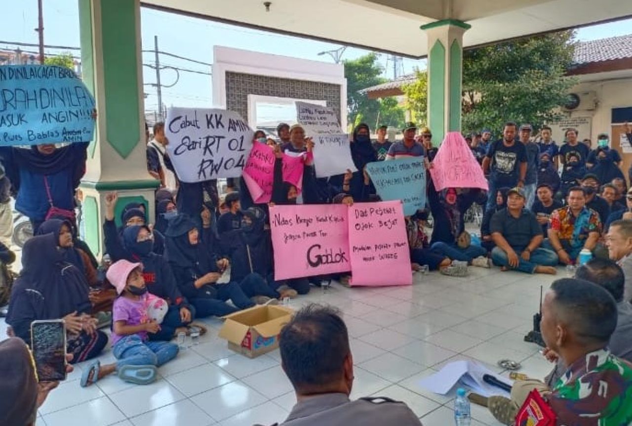 Demo di Kantor Kelurahan Banjarsugihan, Dirjen Dispenduk Zudan: Pindah Penduduk dalam Kabupaten/Kota, Cukup Tunjukan KK