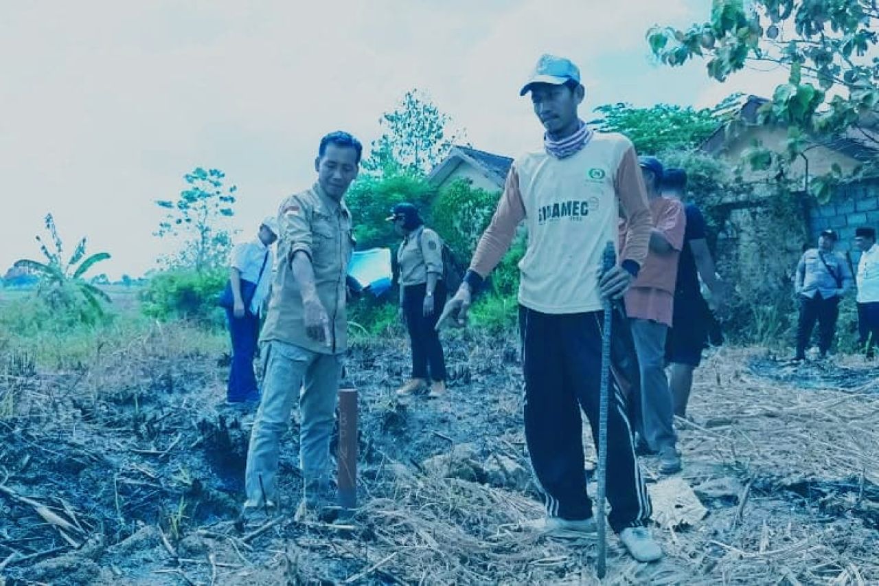PN Lamongan Eksekusi Sebidang Sawah di Desa Pelang Kecamatan Kembangbahu