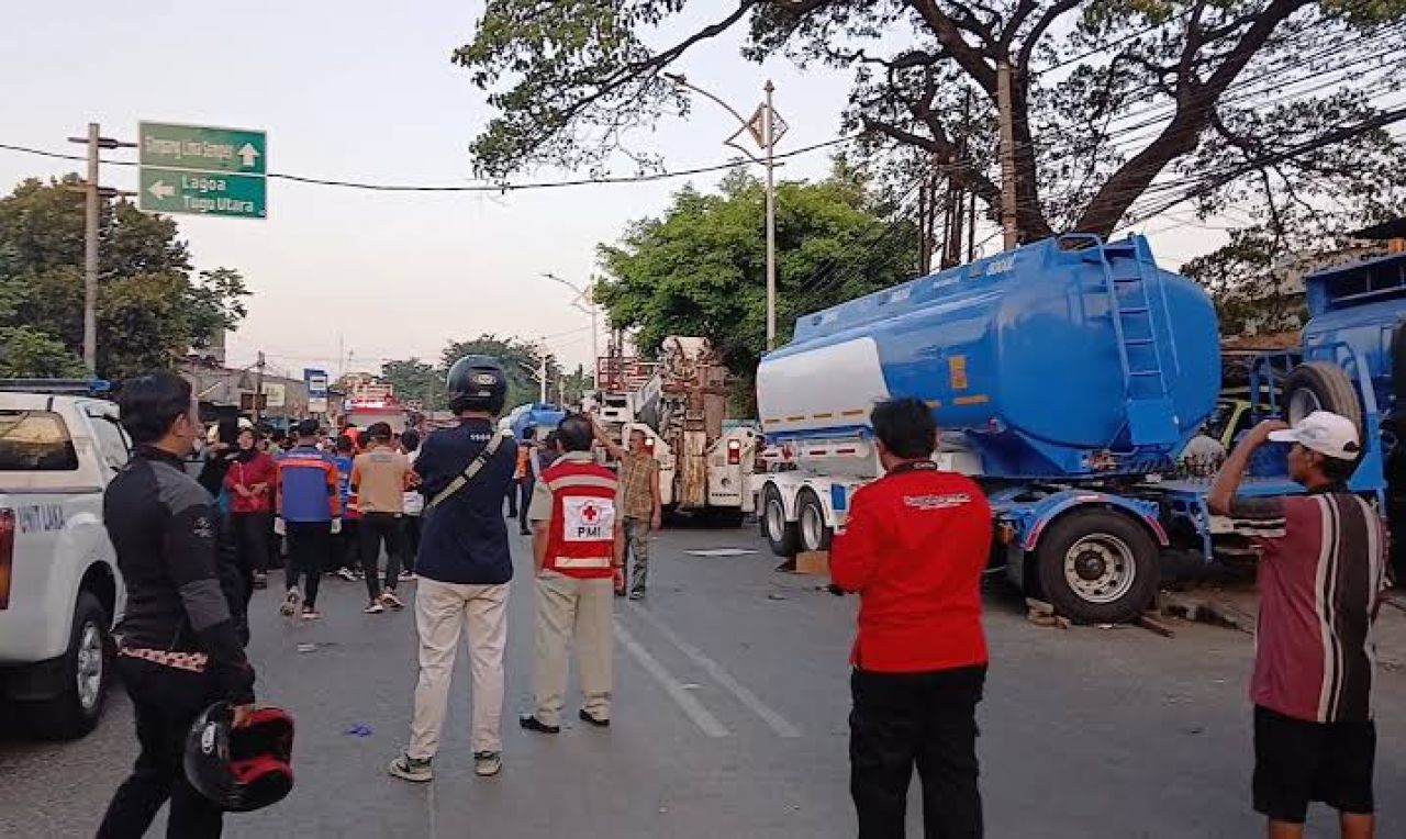 Truk Tangki Tabrakan Beruntun di Plumpang, 3 korban Meninggal Dunia