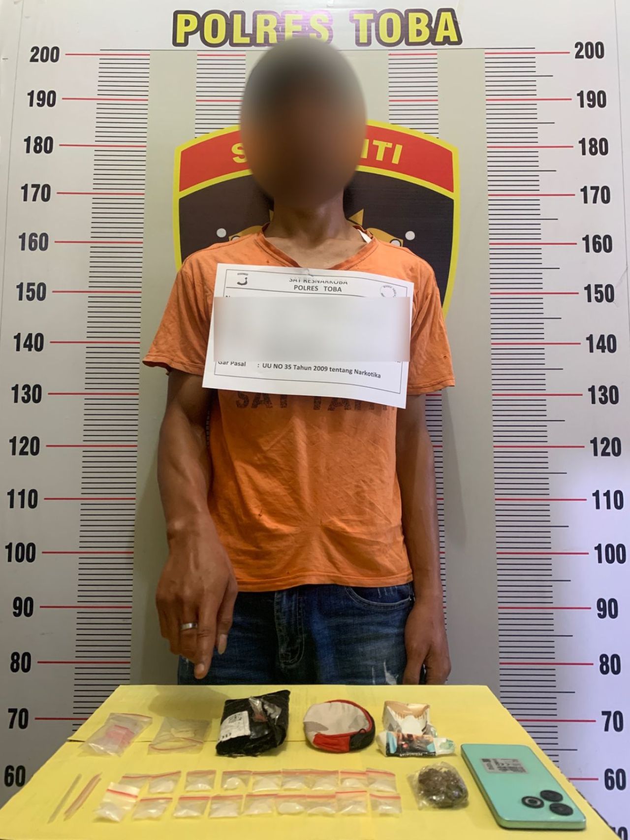 Polres Toba Tangkap Residivis Bandar Narkoba di Gubuk Miliknya, Amankan 3.01 Gram Ganja dan 18,46 Gram Sabu