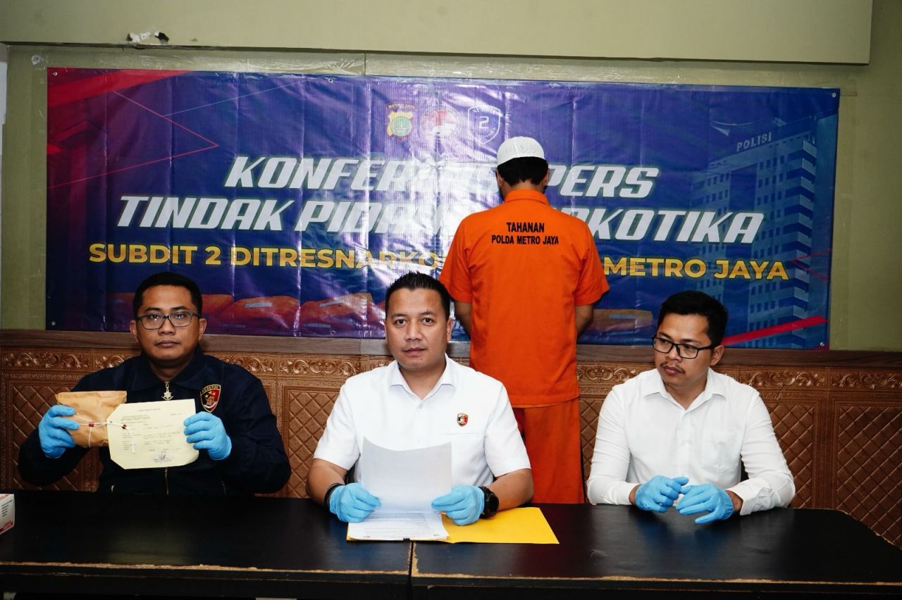 Polda Metro Jaya Ringkus Pengedar Narkoba, 217 Gram Sabu Sabu Disita