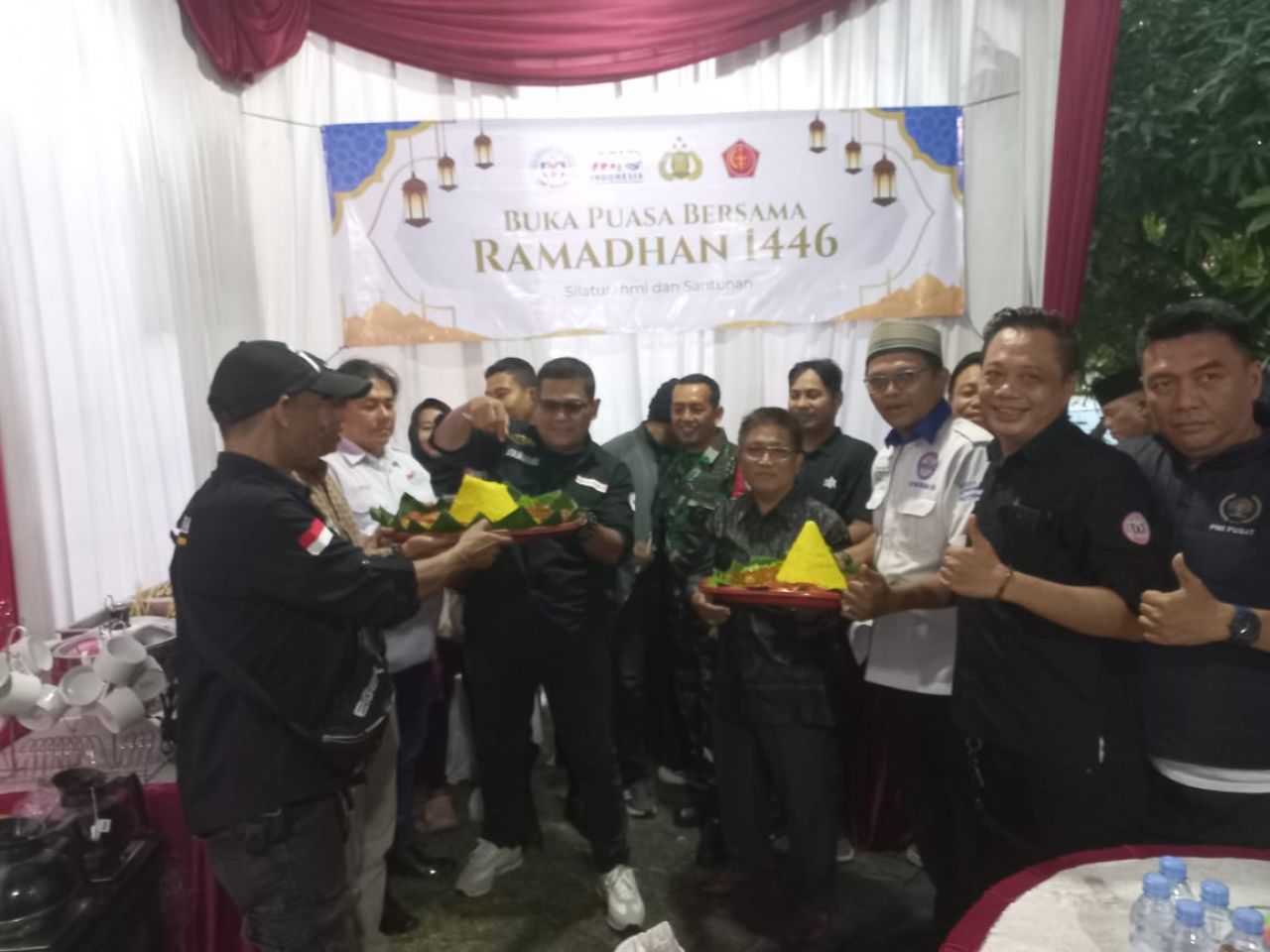 FWJI dan MIO'I Jakarta Barat Salurkan Sembako Untuk Anak Yatim