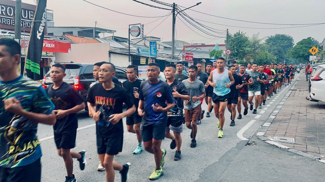 Lari 5 Km Bersama, Arhanud 6/BAY Bangun Kebugaran dan Kekompakan Prajurit