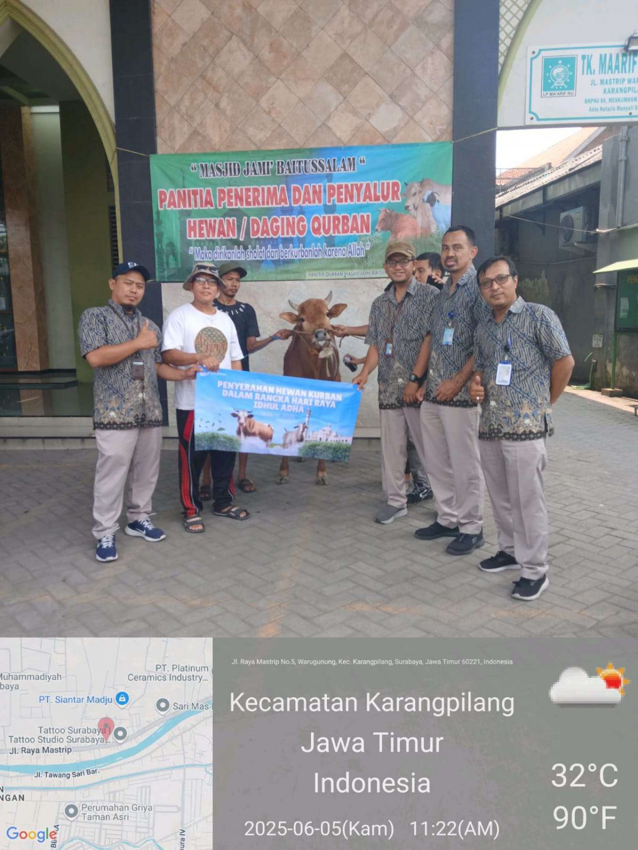 Jelang Idul Adha 1446 H Perumda Surya Sembada Salurkan 14 Sapi Kurban untuk Warga Surabaya