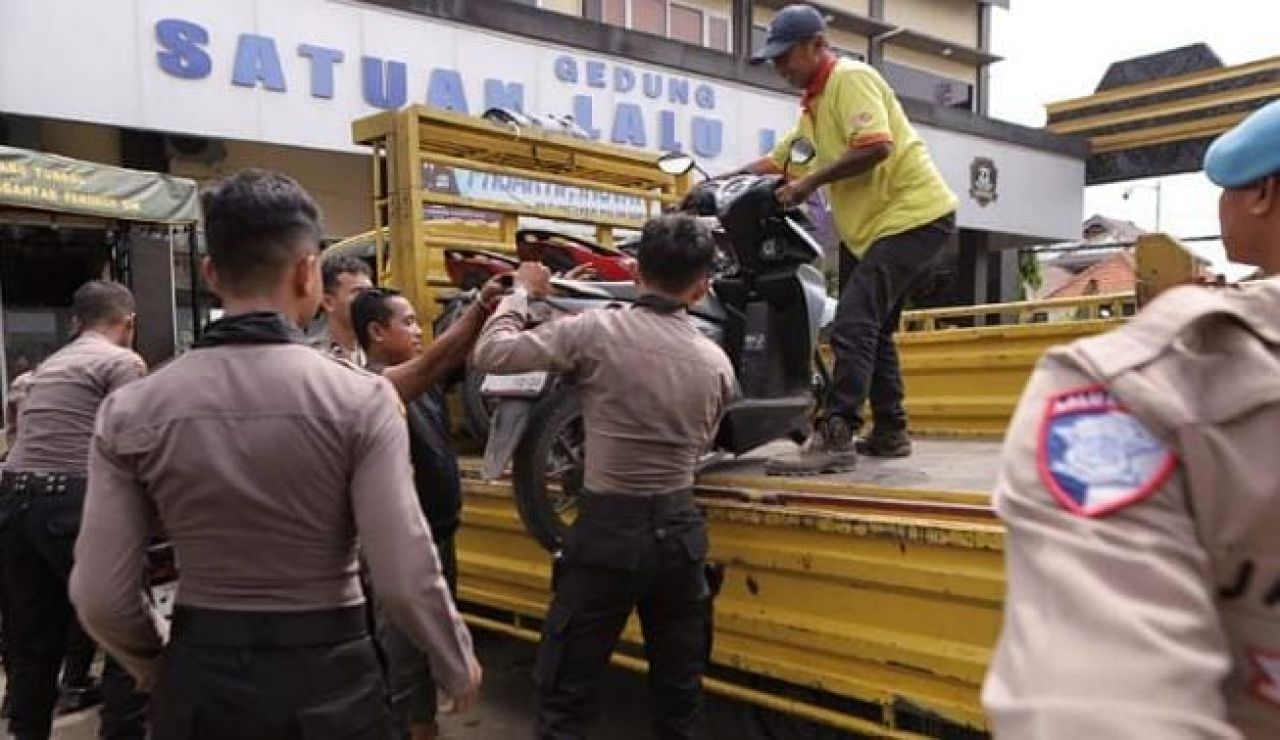 Resahkan Masyarakat Polres Lamongan Tindak Tegas Aksi Konvoi Liar Sekelompok Orang Tak Dikenal