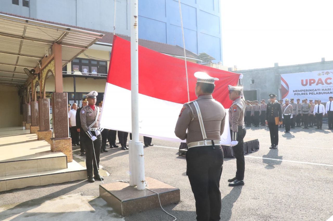 Polres Tanjung Perak Gelar Upacara Hari Lahir Pancasila 2025, Kompol Ari Bayuaji Tekankan Pentingnya Ideologi Bangsa