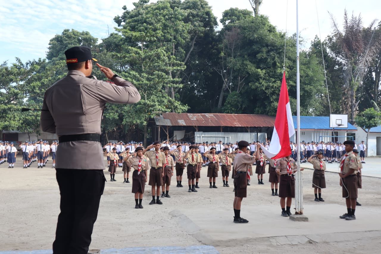 Polres Toba Melaksanakan Program Police Go To School