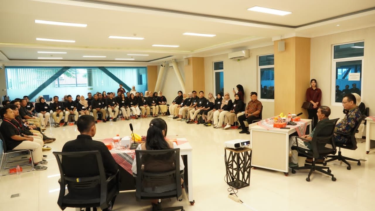 Pelatihan Protokoler Untag Surabaya, YPTA Siapkan Pelayanan Prima Kampus Merah Putih