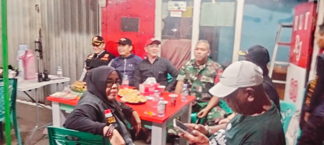 Patroli/Siskamling Keliling Koramil 06/Cakung Bersama Komduk, Wujud Nyata Sinergi Jaga Keamanan Wilayah