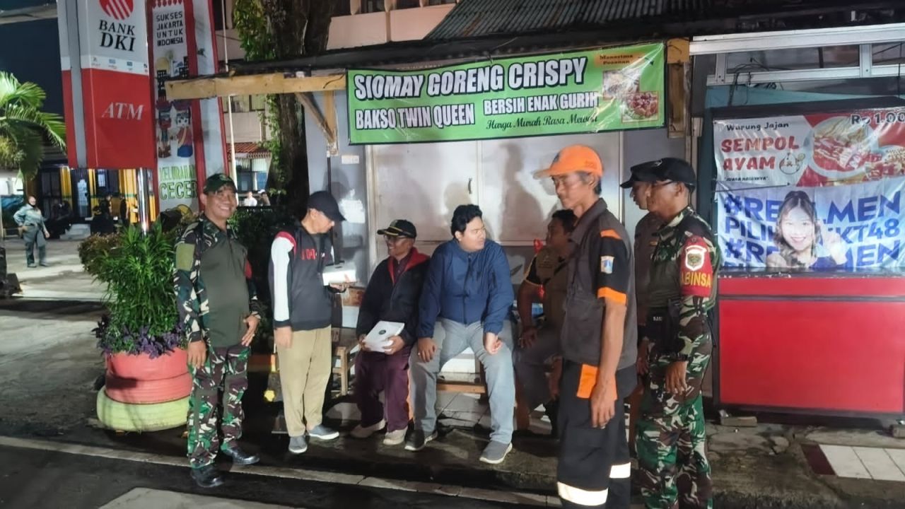 Cipayung Siaga: Sinergi TNI-Polri dan Komduk Amankan Malam Akhir Pekan